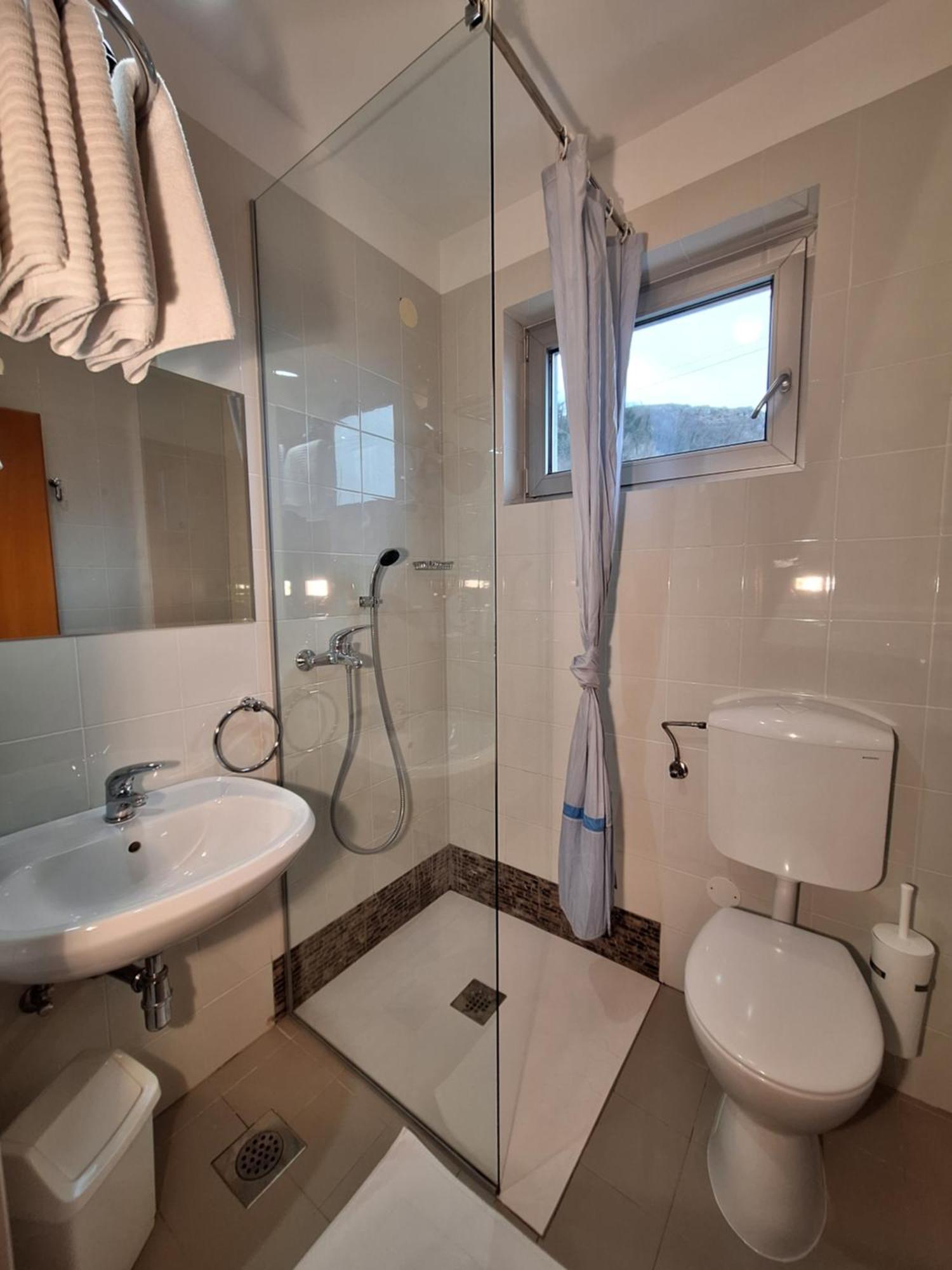 Guest Accommodation Primula Нова-Горица Экстерьер фото